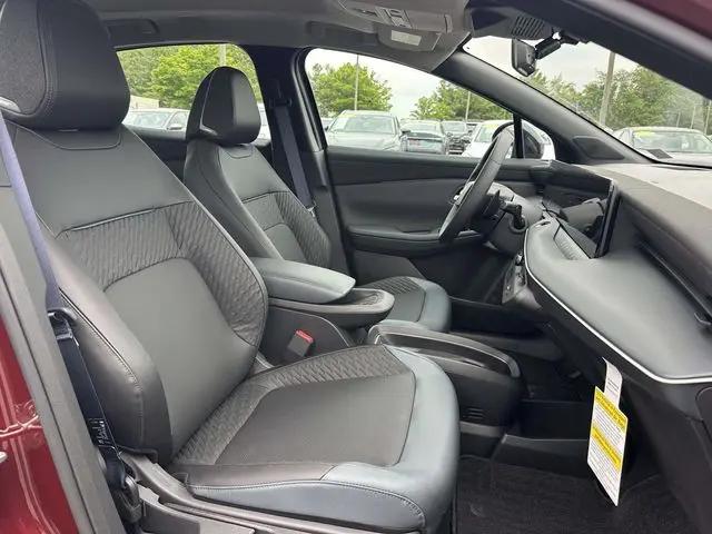 2026 Nissan LEAF PLATINUM+