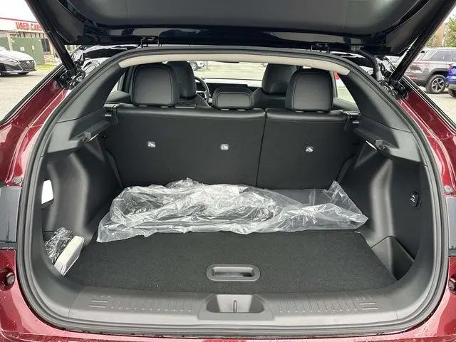 2026 Nissan LEAF PLATINUM+