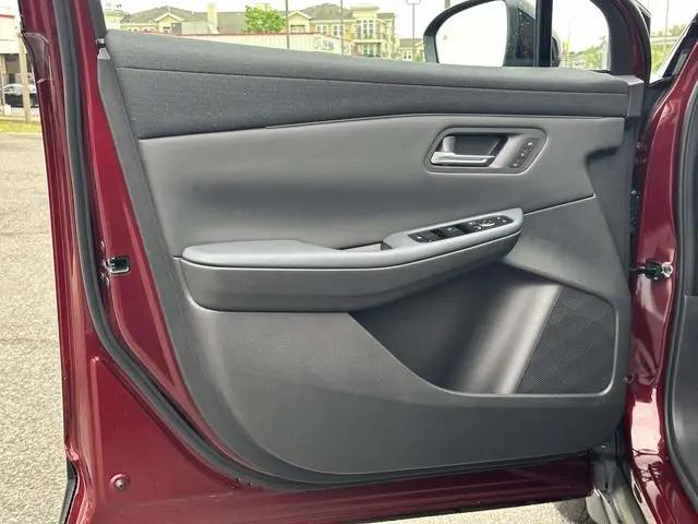 2026 Nissan LEAF PLATINUM+