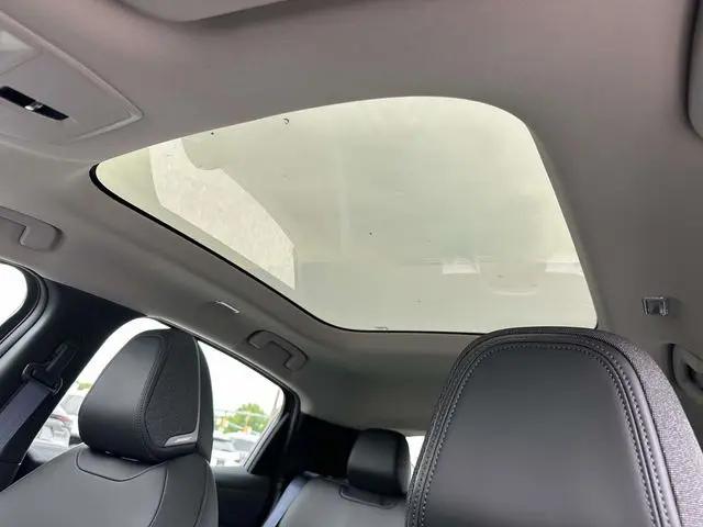 2026 Nissan LEAF PLATINUM+