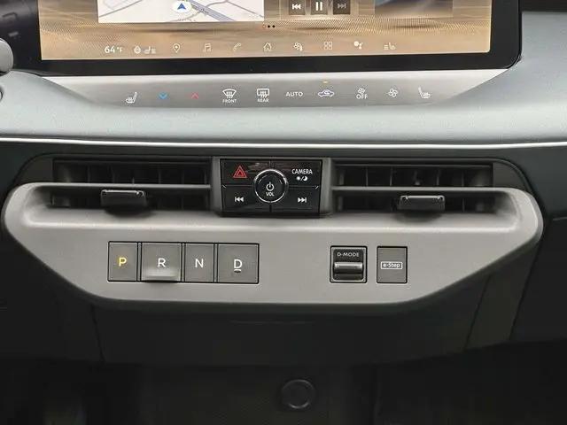 2026 Nissan LEAF PLATINUM+