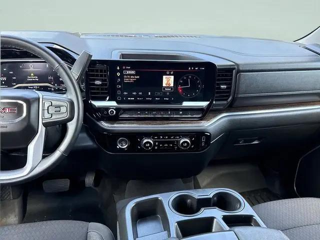 2023 GMC Sierra 1500 2WD Crew Cab Short Box SLE