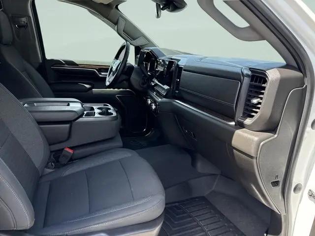 2023 GMC Sierra 1500 2WD Crew Cab Short Box SLE