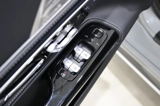 2023 Mercedes-Benz SL 4MATIC