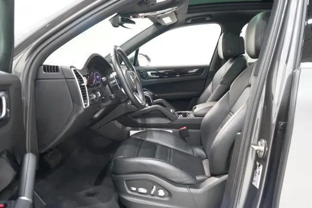 2021 Porsche Cayenne Cayenne