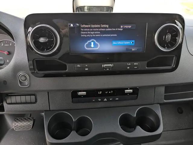 2026 Mercedes-Benz Sprinter 2500 High Roof 4-Cyl Diesel