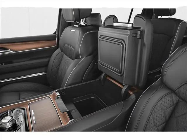 2026 Jeep Grand Wagoneer Limited Altitude 4x4