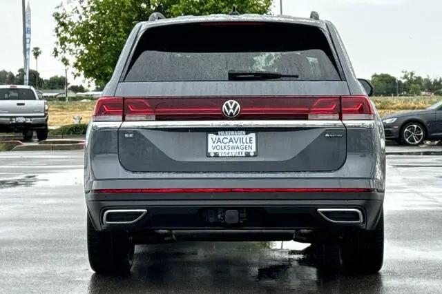 2026 Volkswagen Atlas SE with Technology