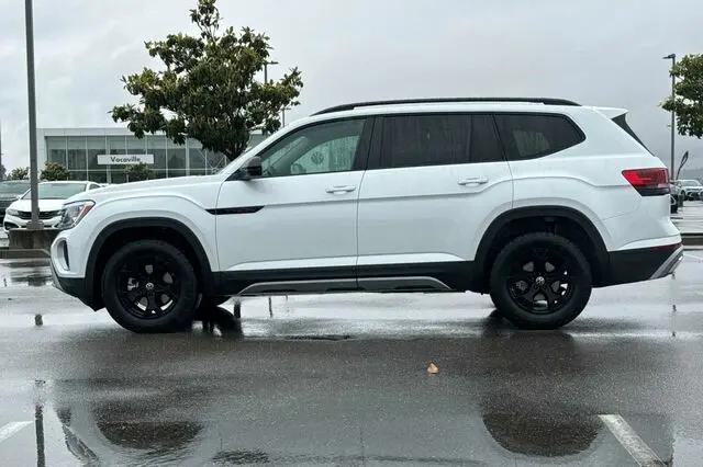 2026 Volkswagen Atlas Peak Edition