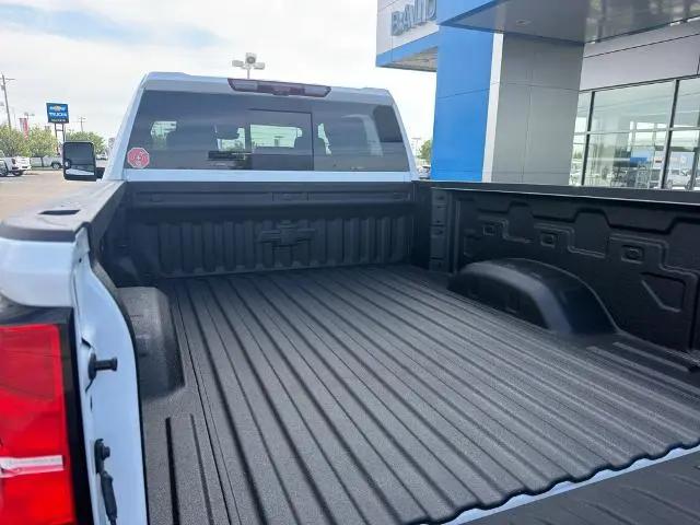 2026 Chevrolet Silverado 2500HD Crew Cab, Standard Bed, XR2, 4WD