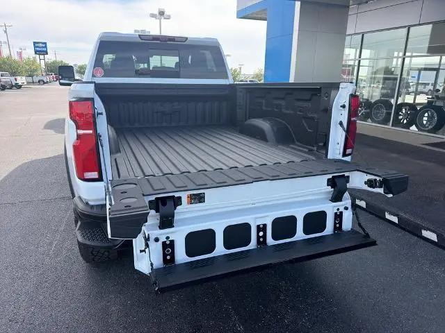 2026 Chevrolet Silverado 2500HD Crew Cab, Standard Bed, XR2, 4WD