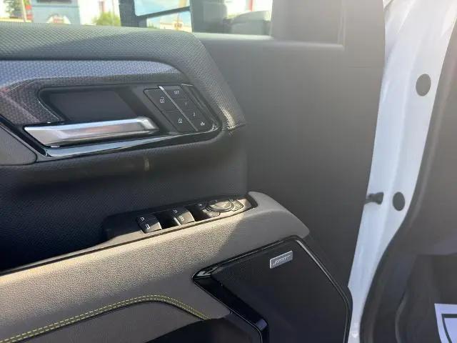 2026 Chevrolet Silverado 2500HD Crew Cab, Standard Bed, XR2, 4WD