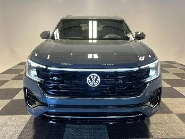 2026 Volkswagen Atlas Cross Sport SEL Premium R-Line