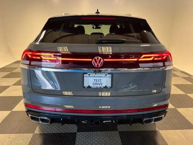 2026 Volkswagen Atlas Cross Sport SEL Premium R-Line