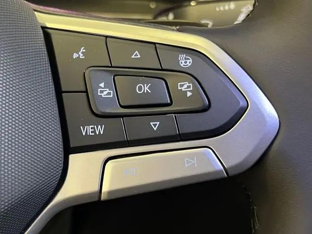 2026 Volkswagen Atlas Cross Sport SEL Premium R-Line