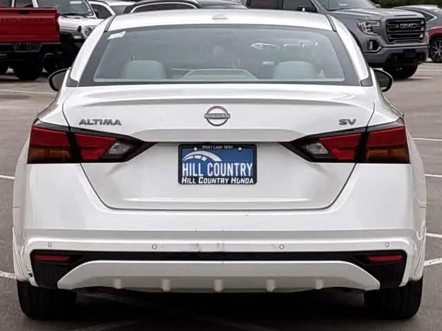 2023 Nissan Altima SV FWD