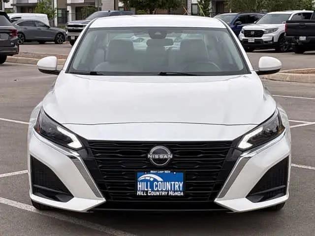2023 Nissan Altima SV FWD