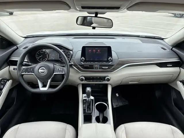 2023 Nissan Altima SV FWD