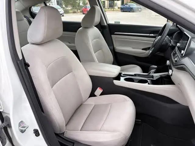 2023 Nissan Altima SV FWD