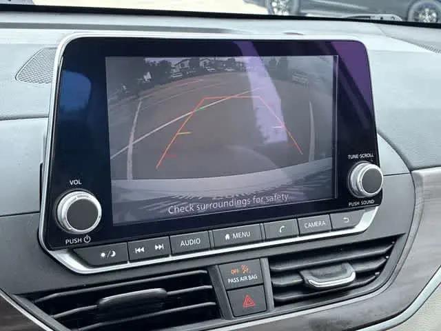 2023 Nissan Altima SV FWD