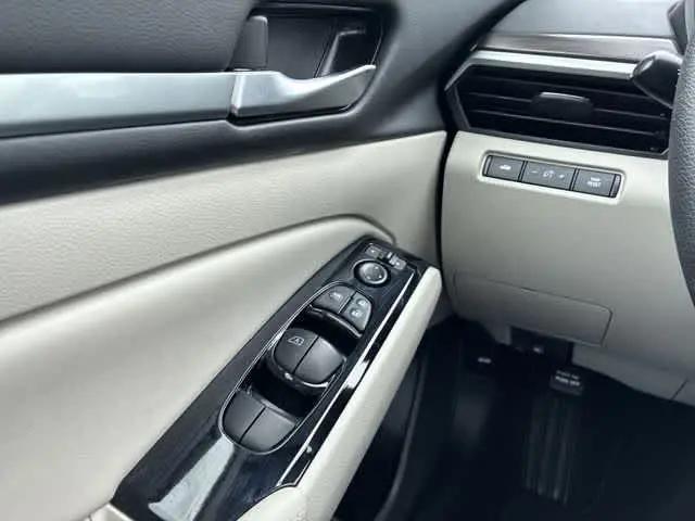 2023 Nissan Altima SV FWD