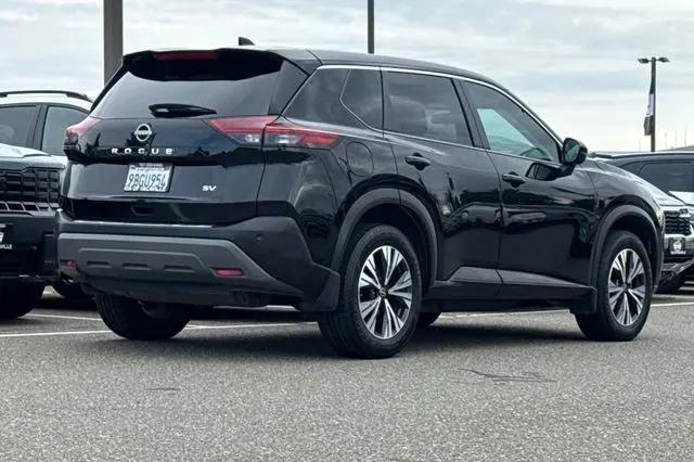 2022 Nissan Rogue SV FWD