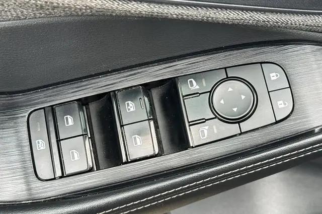 2022 Nissan Rogue SV FWD