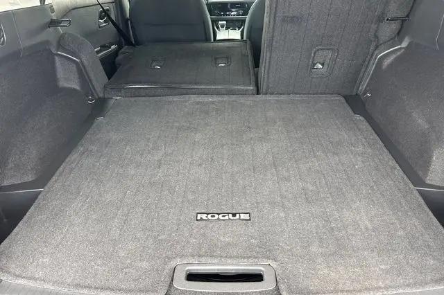 2022 Nissan Rogue SV FWD