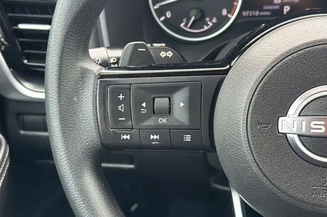 2022 Nissan Rogue SV FWD