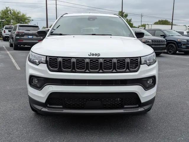 2026 Jeep Compass Latitude Altitude
