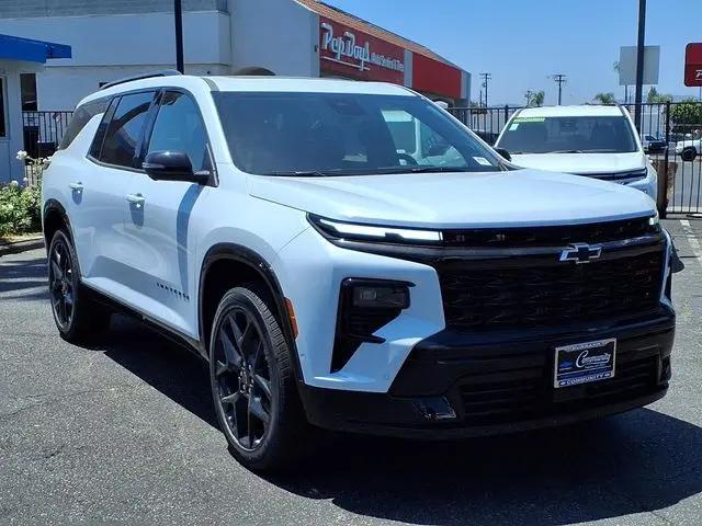 2026 Chevrolet Traverse FWD RS