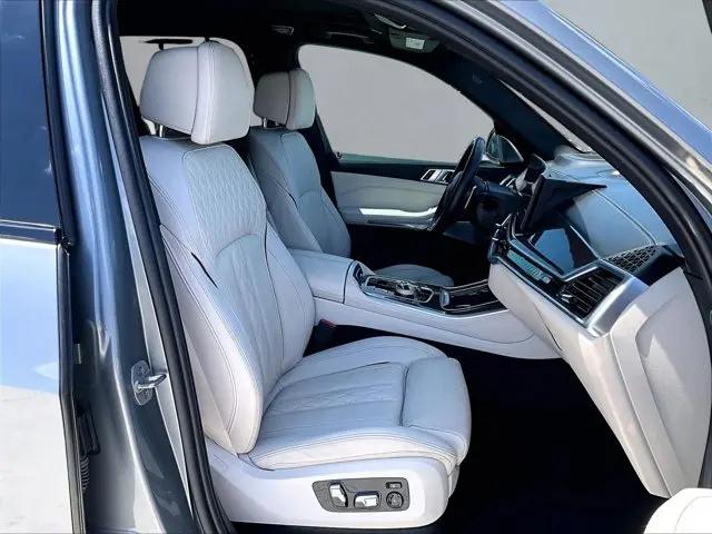2024 BMW X5 M60i