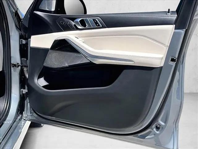 2024 BMW X5 M60i