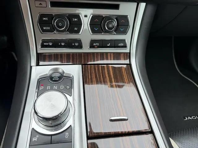 2014 Jaguar XF V6 SC