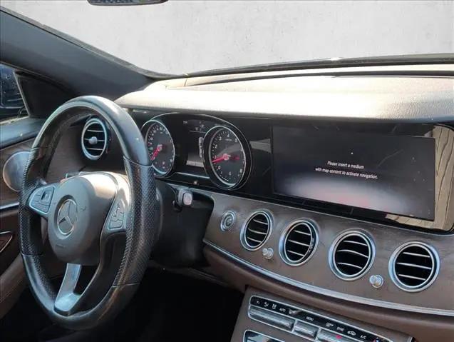 2018 Mercedes-Benz E-CLASS E 300 E 300