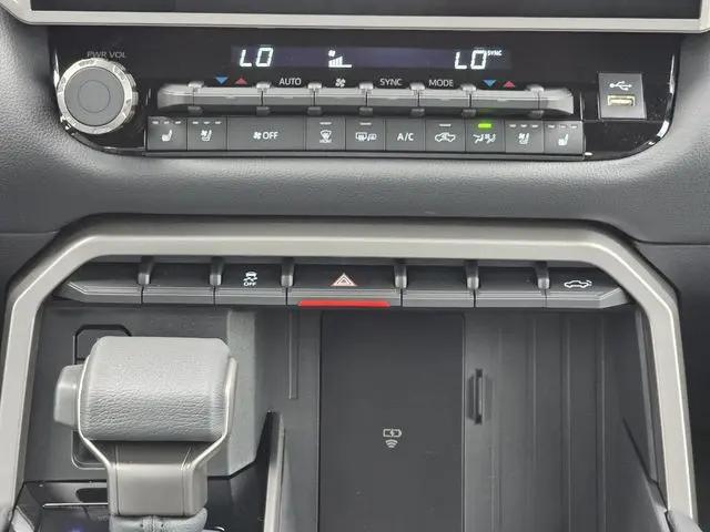 2026 Toyota Tundra Limited CrewMax 5.5' Bed