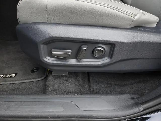 2026 Toyota Tundra Limited CrewMax 5.5' Bed