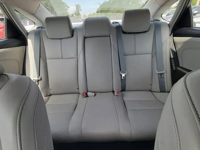 2018 Toyota Avalon Hybrid Limited