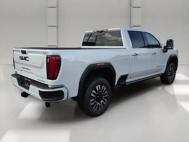 2026 GMC Sierra 2500HD Crew Cab, Standard Bed, Denali Ultimate, 4WD