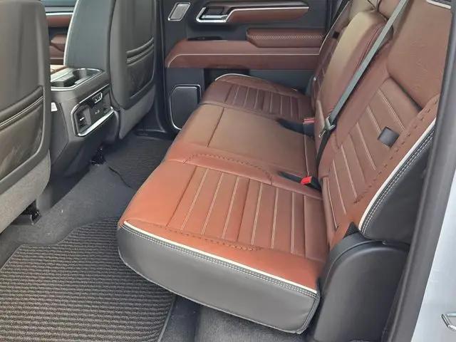 2026 GMC Sierra 2500HD Crew Cab, Standard Bed, Denali Ultimate, 4WD