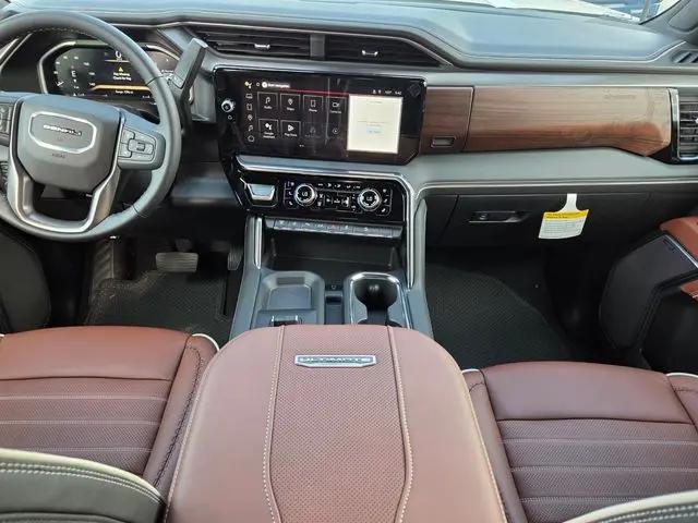 2026 GMC Sierra 2500HD Crew Cab, Standard Bed, Denali Ultimate, 4WD