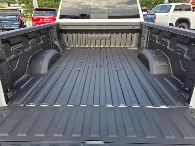 2026 GMC Sierra 2500HD Crew Cab, Standard Bed, Denali Ultimate, 4WD