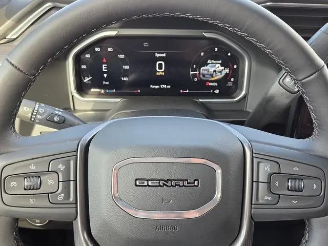 2026 GMC Sierra 2500HD Crew Cab, Standard Bed, Denali Ultimate, 4WD