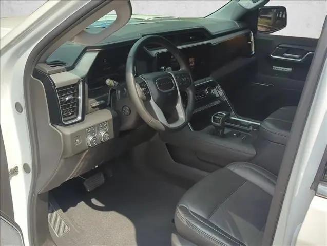 2025 GMC Sierra 1500 4WD Crew Cab Short Box Denali
