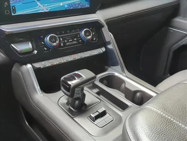 2025 GMC Sierra 1500 4WD Crew Cab Short Box Denali