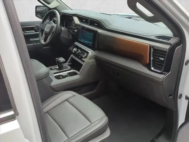 2025 GMC Sierra 1500 4WD Crew Cab Short Box Denali