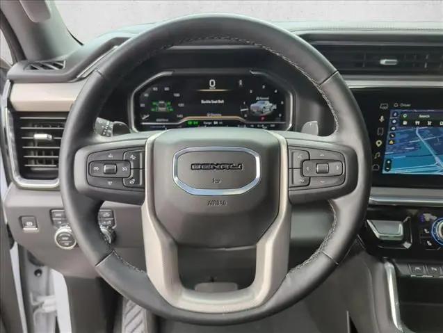 2025 GMC Sierra 1500 4WD Crew Cab Short Box Denali