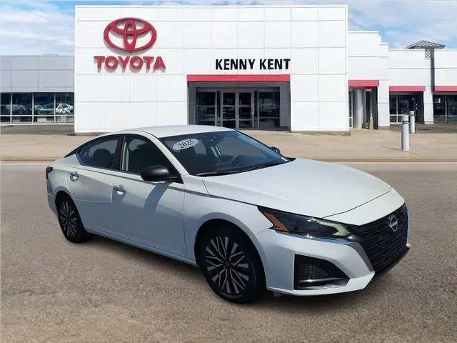 2025 Nissan Altima SV FWD for sale in Evansville, IN