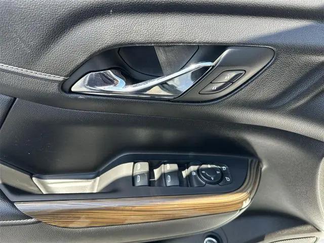 2023 GMC Acadia FWD SLE