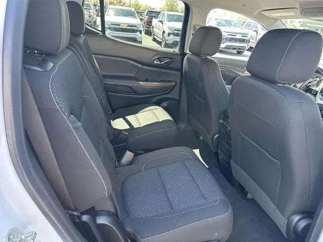 2023 GMC Acadia FWD SLE